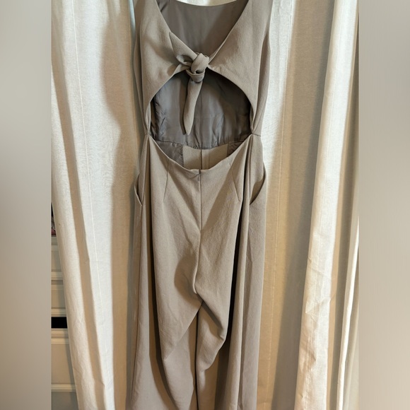 Wilfred jumpsuit size 4 - Picture 2 of 2